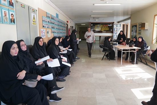  انجام غربالگری کارکنان صدا و سیمای مرکز لرستان 